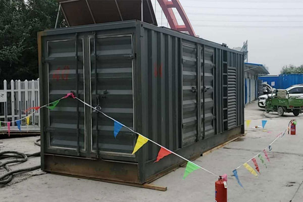 特克斯发电机租赁空气滤清器多久更换一次？
